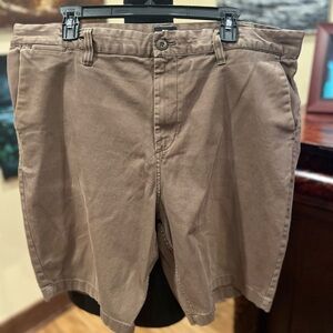 DC shorts size 38 in GUC
